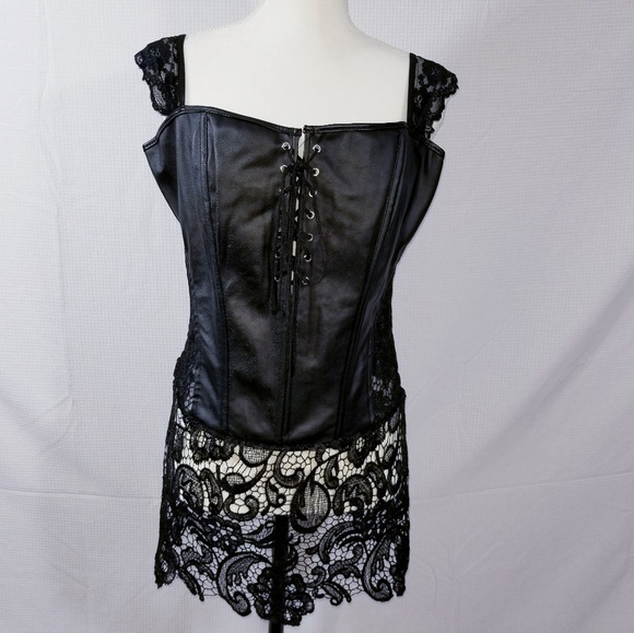 Corset dress - Picture 1 of 4